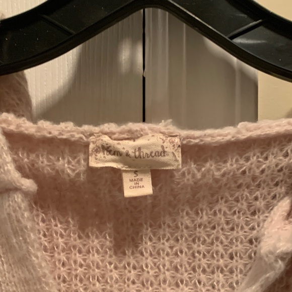 Hem & Thread Cream V-Neck Sweater with Multicolor Trim - Picture 3 of 11